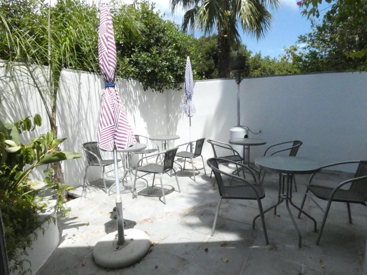 Oceangolf Guest House Noordhoek Exterior photo