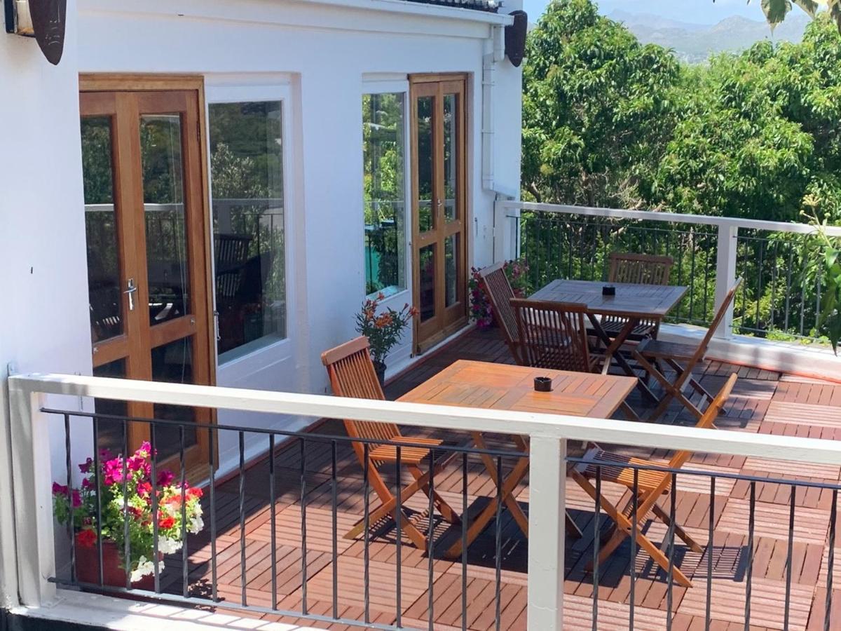 Oceangolf Guest House Noordhoek Exterior photo