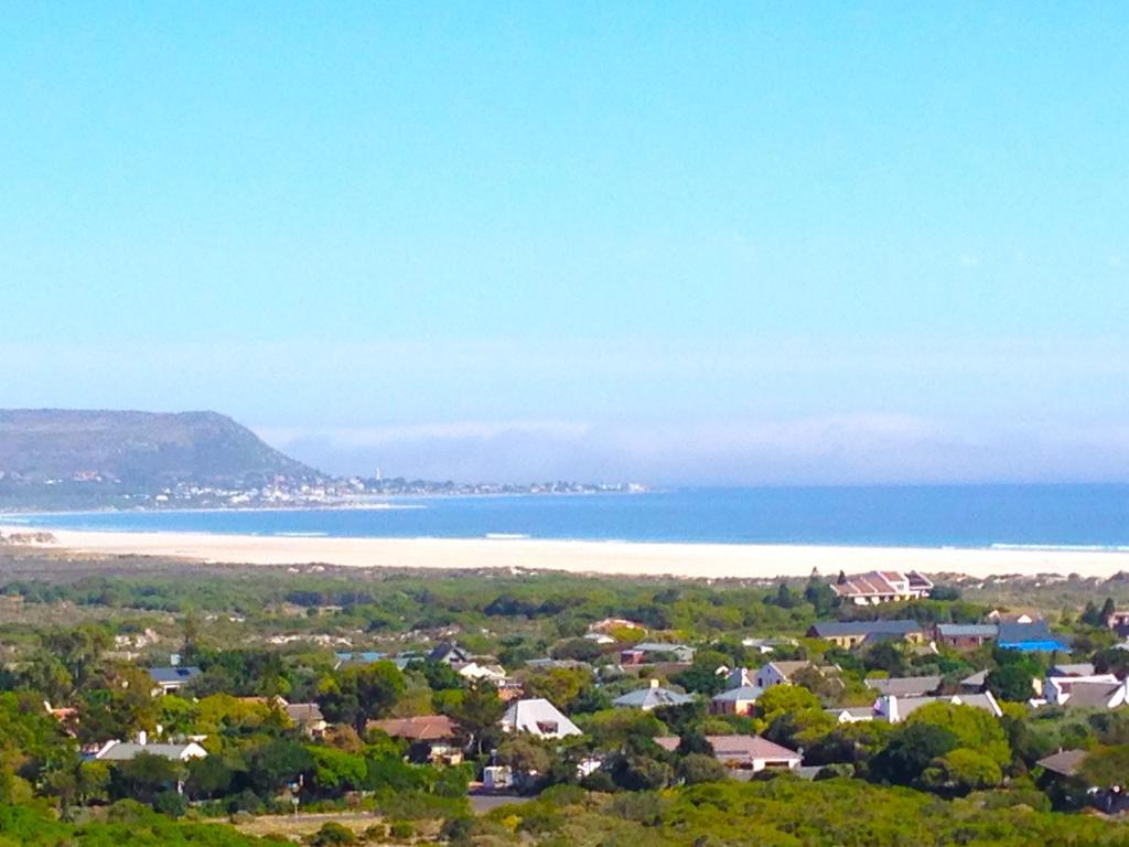 Oceangolf Guest House Noordhoek Exterior photo