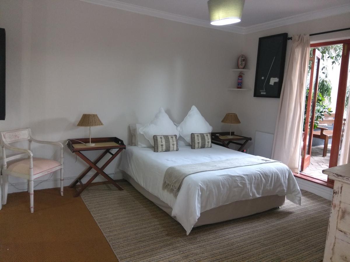 Oceangolf Guest House Noordhoek Exterior photo